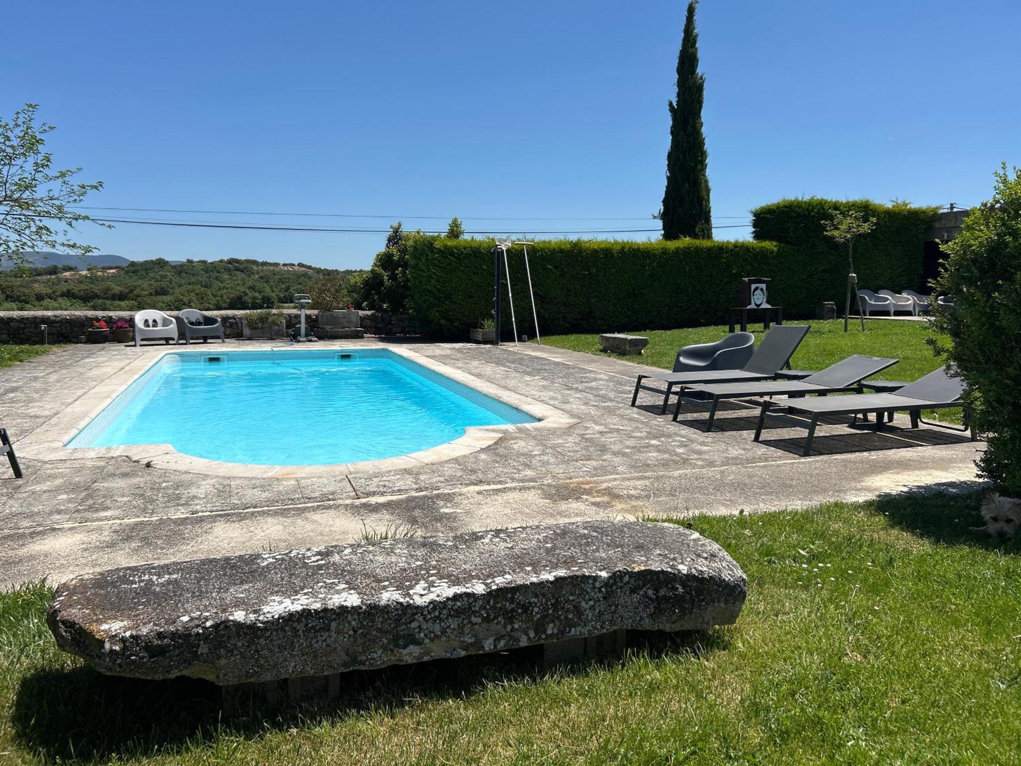 Casa Rural De Un Artista En Plena Naturaleza Piscina Y Parque De Esculturas En Villarcayo Exterior photo